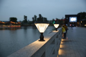 GYS-PD-01S Solar Diamond Pillar Lamp